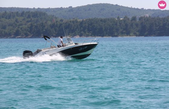 quicksilver 675 aktiv