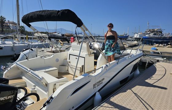 quicksilver activ 875 sundeck