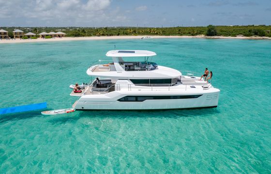 robertson & caine leopard 53ft