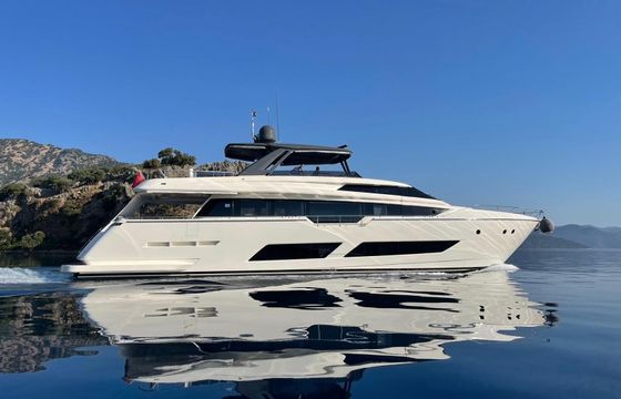 ferretti 860