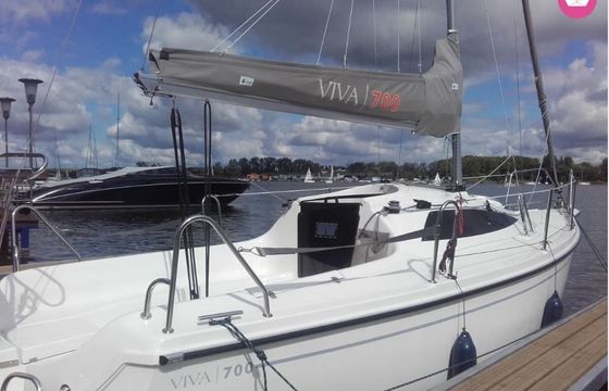 i-yacht sasanka viva 700 xxx