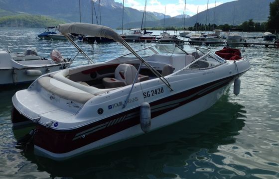 four winns 240 horizon