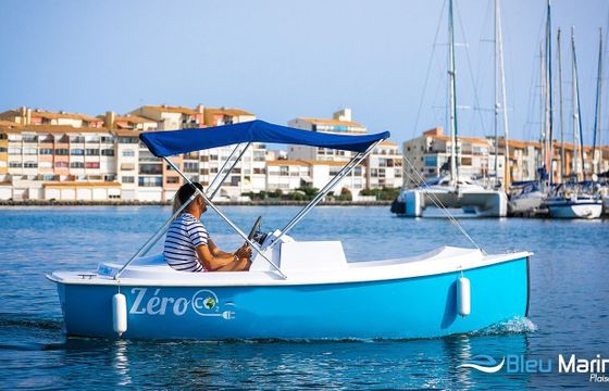 jeanneau electric blue