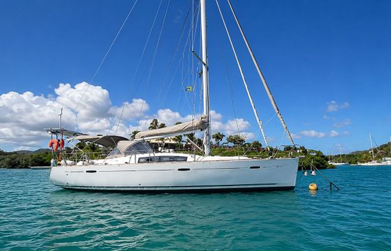 beneteau oceanis 43
