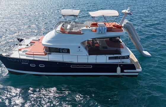 lagoon lagoon 44 motor boat