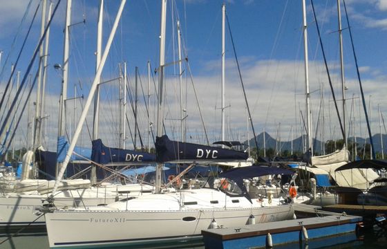 delta yacht charter 36