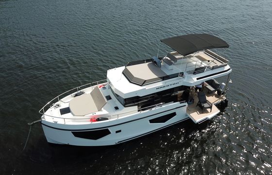 cobra yachts maestro 42