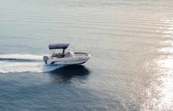 beneteau flyer 550