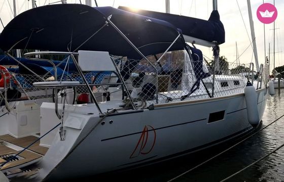 delta yacht charter delta 41