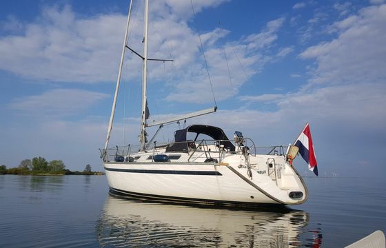 bavaria 35