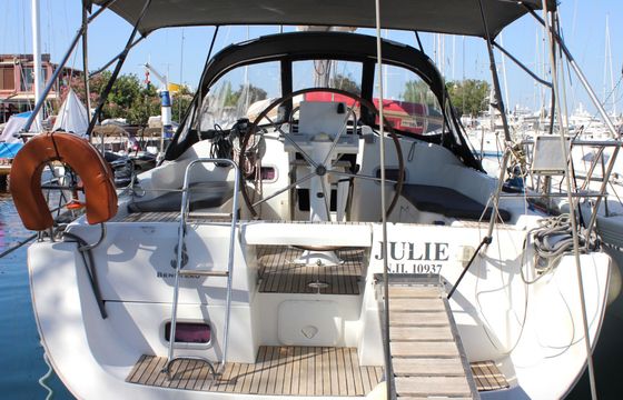 oceanis 37