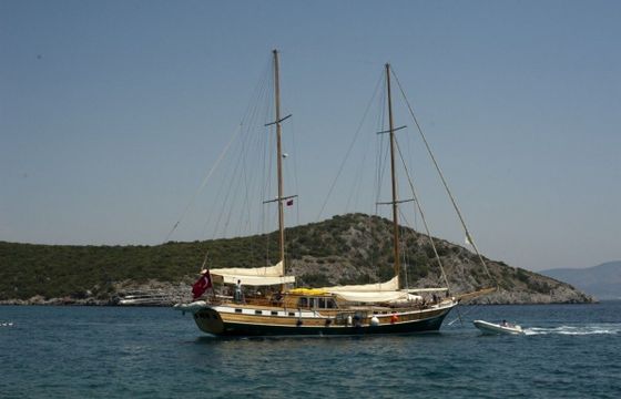 custom bui̇lt gulet