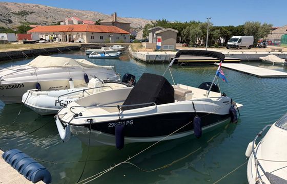 quicksilver activ 555 open