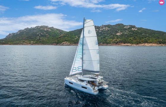 lagoon 38