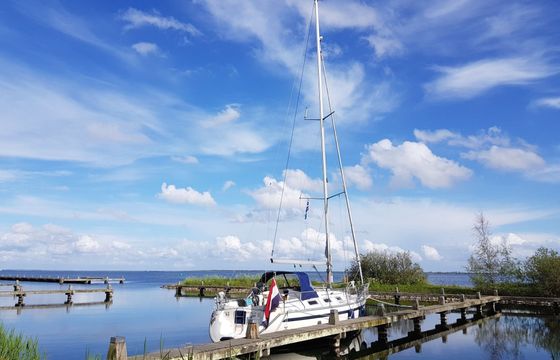 bavaria 35