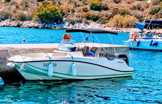 quicksilver 605 open