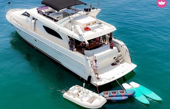 ferretti 70