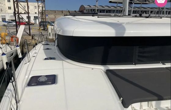 lagoon 42