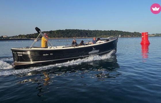 maxima 750 flying lounge