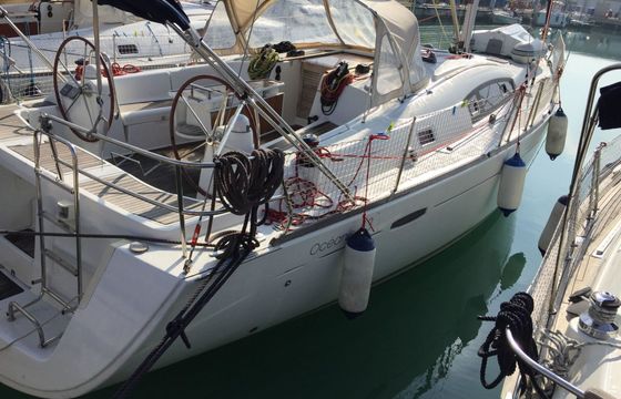 beneteau oceanis 43