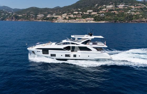 Azimut Grande 27M Wave