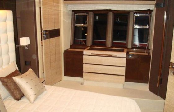 Azimut 70