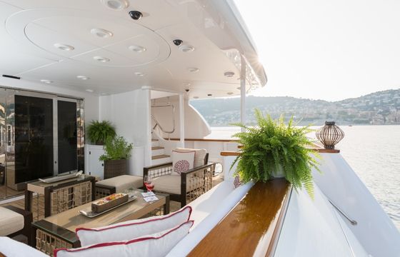 M/Y Bina