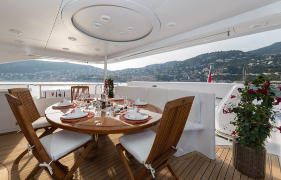 M/Y Bina