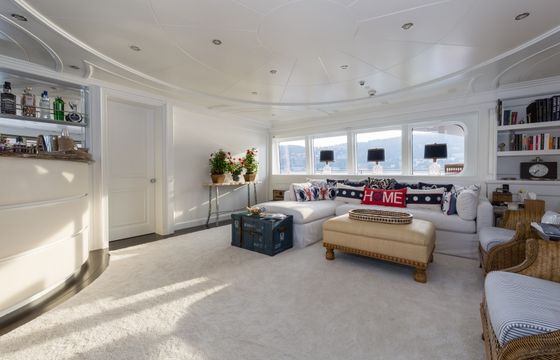 M/Y Bina