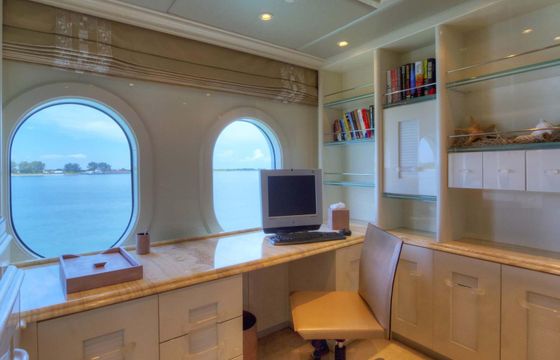 I Love This Boat
