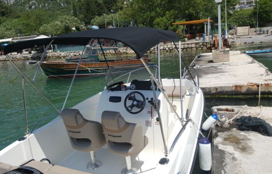 Quicksilver Activ 555