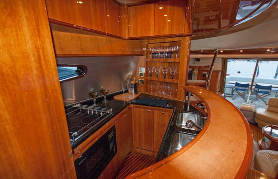 Azimut 68