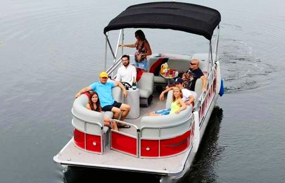 Bentley Pontoon 2016