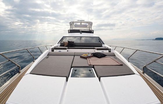 64 Azimut 