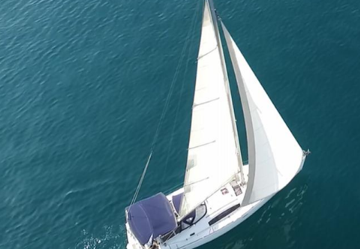 Beneteau Oceanis 43