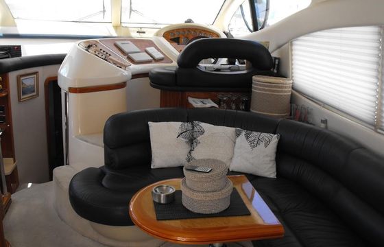 Azimut 46