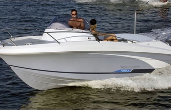 Bénéteau Flyer 650