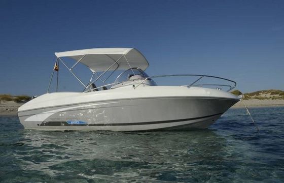Bénéteau Flyer 650