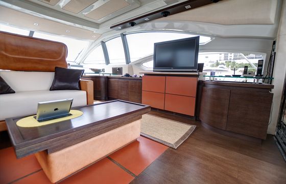 Azimut 62S