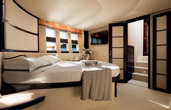 Azimut 62S