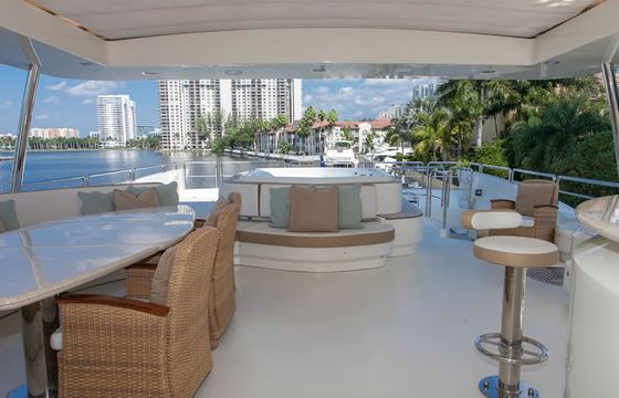 Azimut 116