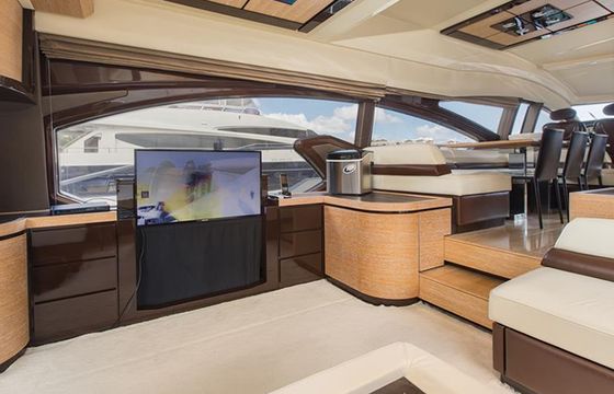 70 Azimut Flybridge 