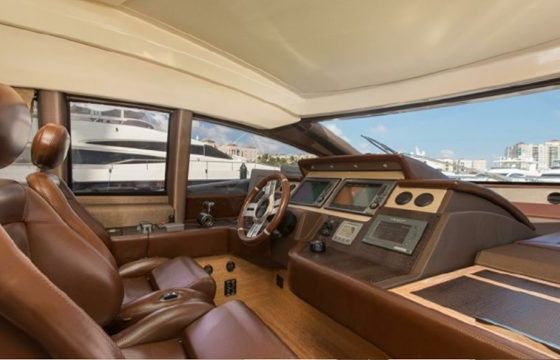 70 Azimut Flybridge 