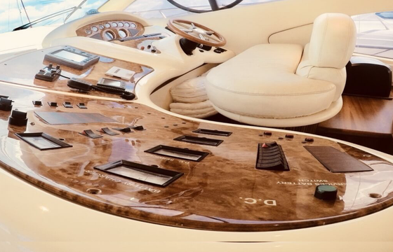 Azimut 46