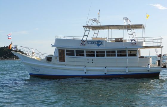 NAKLUA SHIPYARD 60