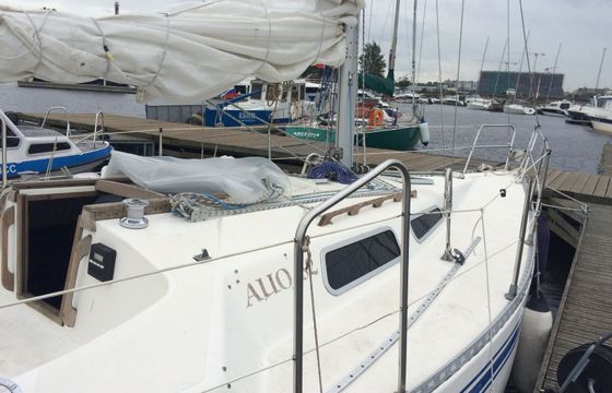 Oceanis 321