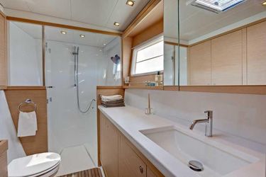 Lagoon 450
