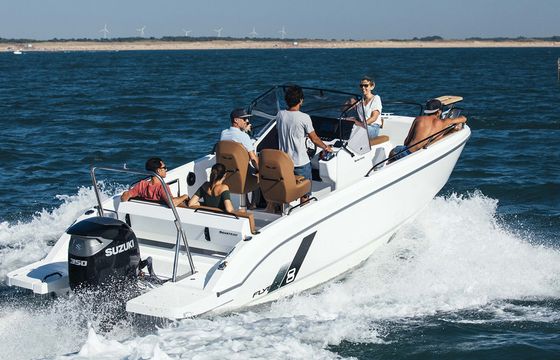 Flyer 8 Sundeck