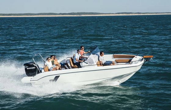 Flyer 8 Sundeck