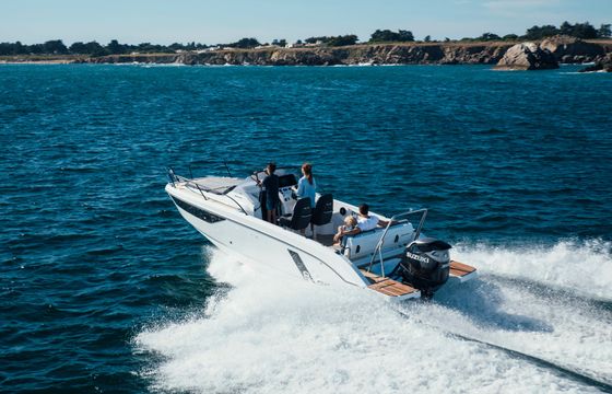 Flyer 8 Sundeck